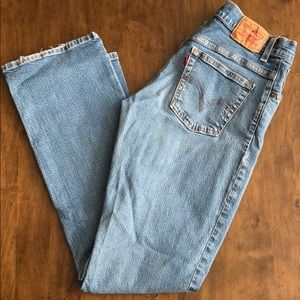 Levi Classic Relaxed Boot Cut Jeans